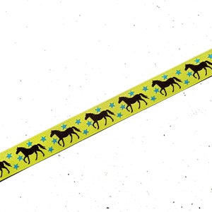 16 mm breite Webbänder mit Pferden und Sternen in türkis und kiwigrün Lieferung je Design in einem Stück kiwigrün