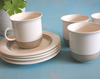 Arabia Arctica Seita 4 cups and saucers design by Inkeri Leivo seventies Scandinavian design Finland vintage