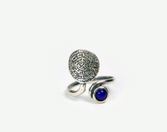 Sterling Silver 925 Ancient Greek Minoan Phaistos Disc & Blue Stone Adjustable Ring, Phaistos Disc Silber Griechische Ring Schmuck