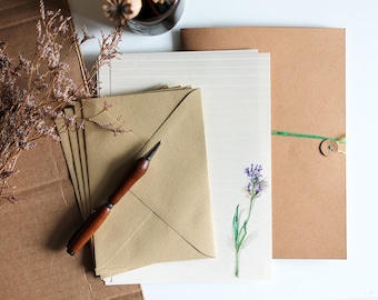 Letter writing set- Vintage-look botanical stationery, Cottage core stationery set, Plant stationery, set writing paper, A5 plus envelopes