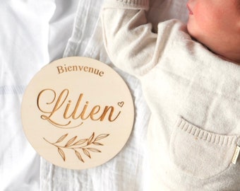 Carte ronde ou cœur bienvenue de naissance, carte naissance, bienvenue bébé, décoration naissance, annonce naissance, carte en bois gravée