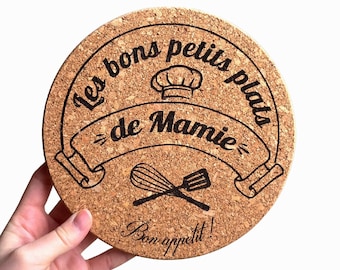 Dessous plat liège cuisine, cadeau original personnalisé mamie cuisine, idée personnalisée grands-mères, déco de table originale