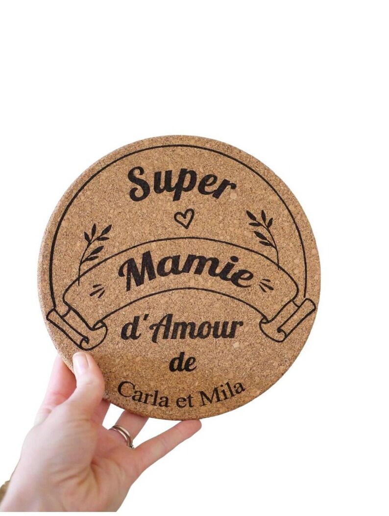 Dessous de plat de cuisine pour la fête des grands-mères - idée cadeau original et personnalisable avec le prénom de notre super mamie