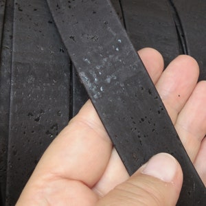 25 mm - 1 m/39 in - Cordon de liège - liège noir - végétalien - Cordon de liège portugais - Cordon de liège plat 25 mm (C25MM-1))