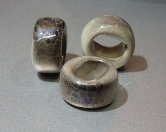 2 piezas - Cuentas de cerámica blancas y negras - Separador para cuero de regaliz - Fornituras de cuero - Separador de cerámica (CB60)