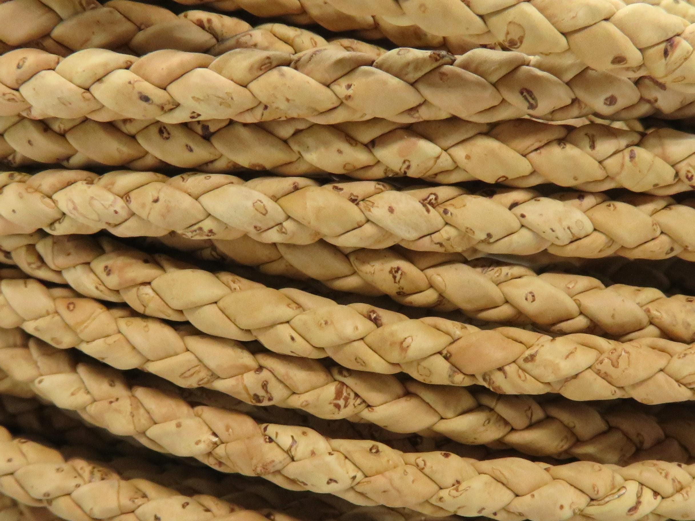 1m/39in -  5mm round - natural cork - braided cork cord - Portuguese Cork cord - 5mm diameter - vegan - Portuguese cork (C5MM-71)