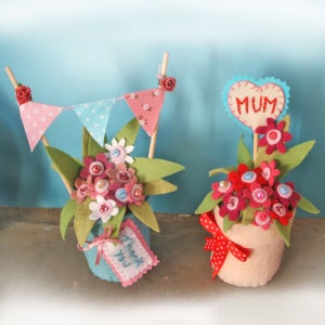 Mothers Day Gift, Personalized Flower Pots, Red and Pink Felt Flowers in a Pot, Mums Birthday, Flower Arrangement Flower Gifts For Gardeners image 4