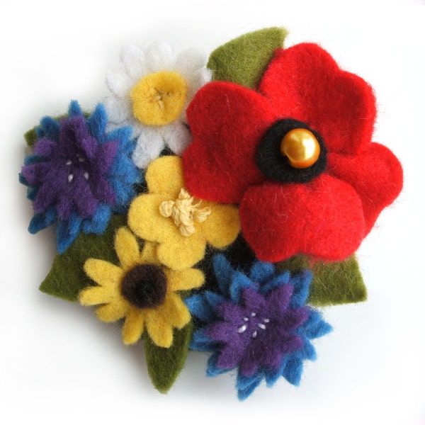 Broche en feutre de fleurs sauvages, bleuet, coquelicot, renoncule, broche fleur de marguerites, épingle fleurs en feutre, bijoux floraux, cadeau unique pour elle