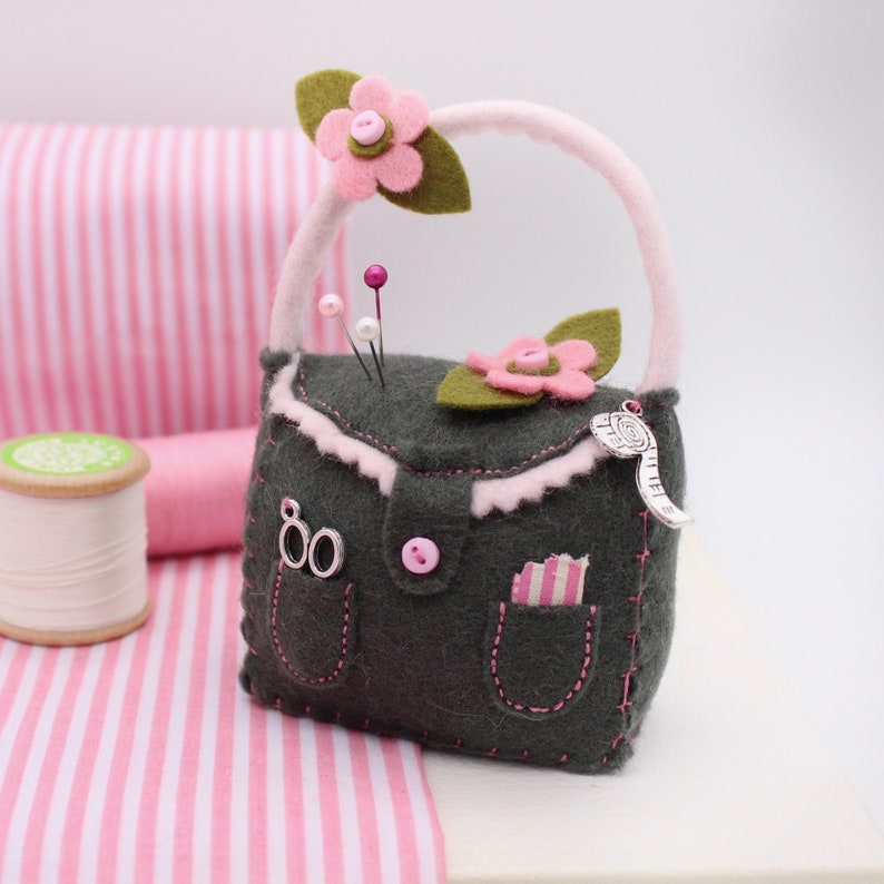 Seamstress Gift Sewing Room Accessory Felt Handbag Pincushion in Grey and Pink Chic Decor Pincushion