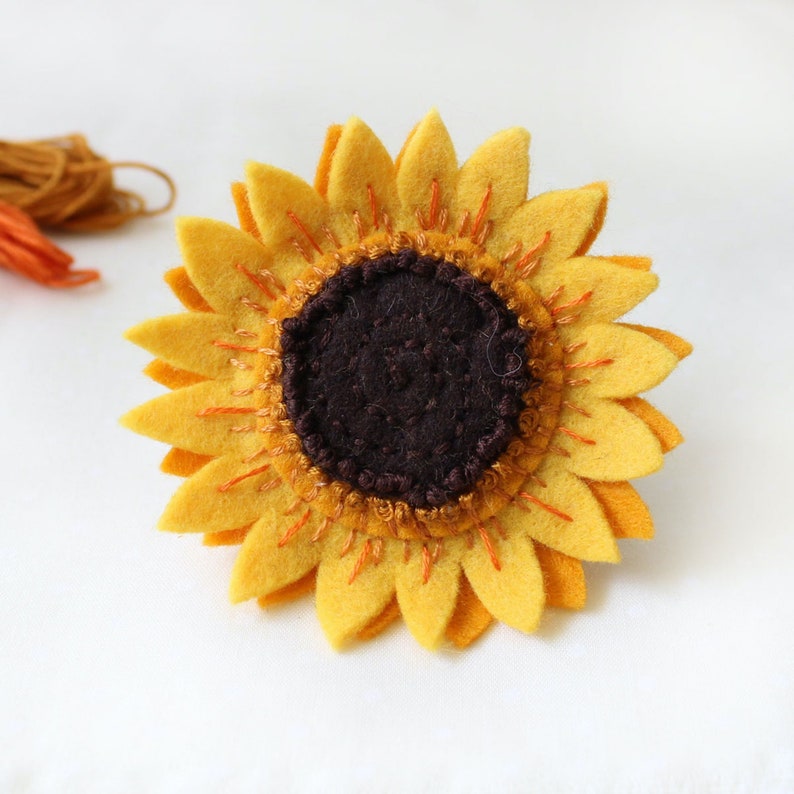 Embroidered Felt Sunflower Brooch in Golden and Sunshine Yellow, Large Flower Brooch, Summer Jewelry image 10