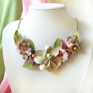 Dusty Rose Statement Necklace, Blush Pink & Pale Gold Fabric Flower Bib Necklace, Romantic Wedding Textile Jewellery, Garden Party Chic