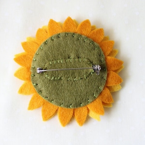 Embroidered Felt Sunflower Brooch in Golden and Sunshine Yellow, Large Flower Brooch, Summer Jewelry image 8