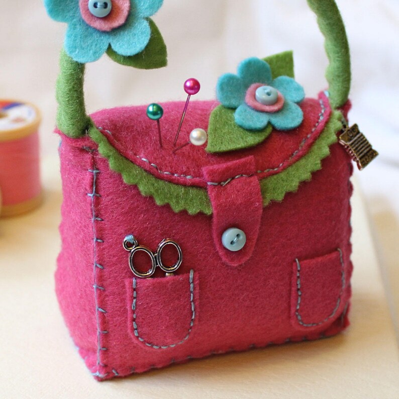 Seamstress Gift Sewing Room Accessory Felt Handbag Pincushion in Grey and Pink Chic Decor Pincushion