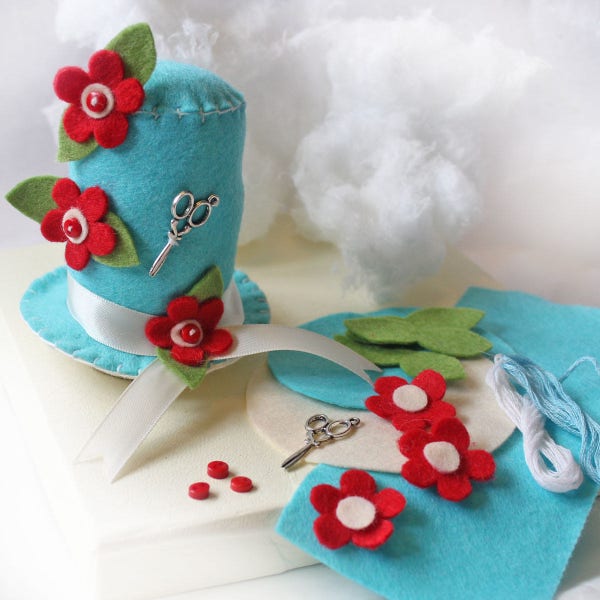 Felt Pincushion Sewing Craft Kit, Make Your Own Hat Pincushion DIY Craft Kit, Sew Your Own Pincushion Making Kit, Seamstress Gift