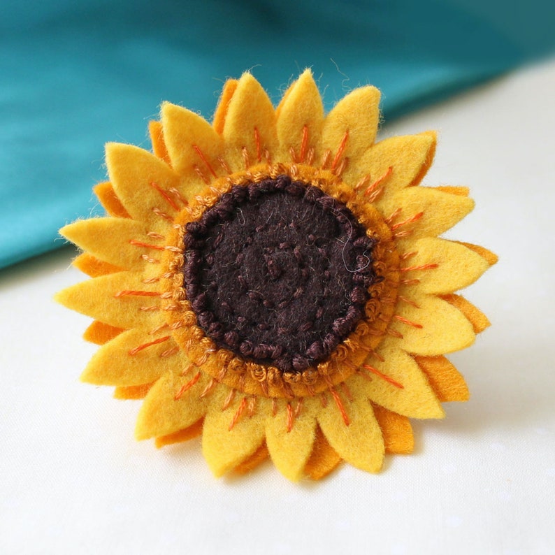Embroidered Felt Sunflower Brooch in Golden and Sunshine Yellow, Large Flower Brooch, Summer Jewelry image 1
