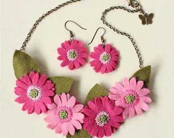 Pink Necklace & Earrings Jewellery Set, Felt Gerbera Flower 20 inch Necklace and Dangly Earrings, African Daisy Summer Wedding Accessories