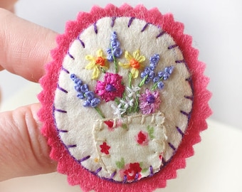 Spring Flowers Felt Brooch Embroidered Brooch with Pink Woodland Anemones, Hyacinths & Yellow Daffodils, Cheer Up Gift, Mothers Day Idea