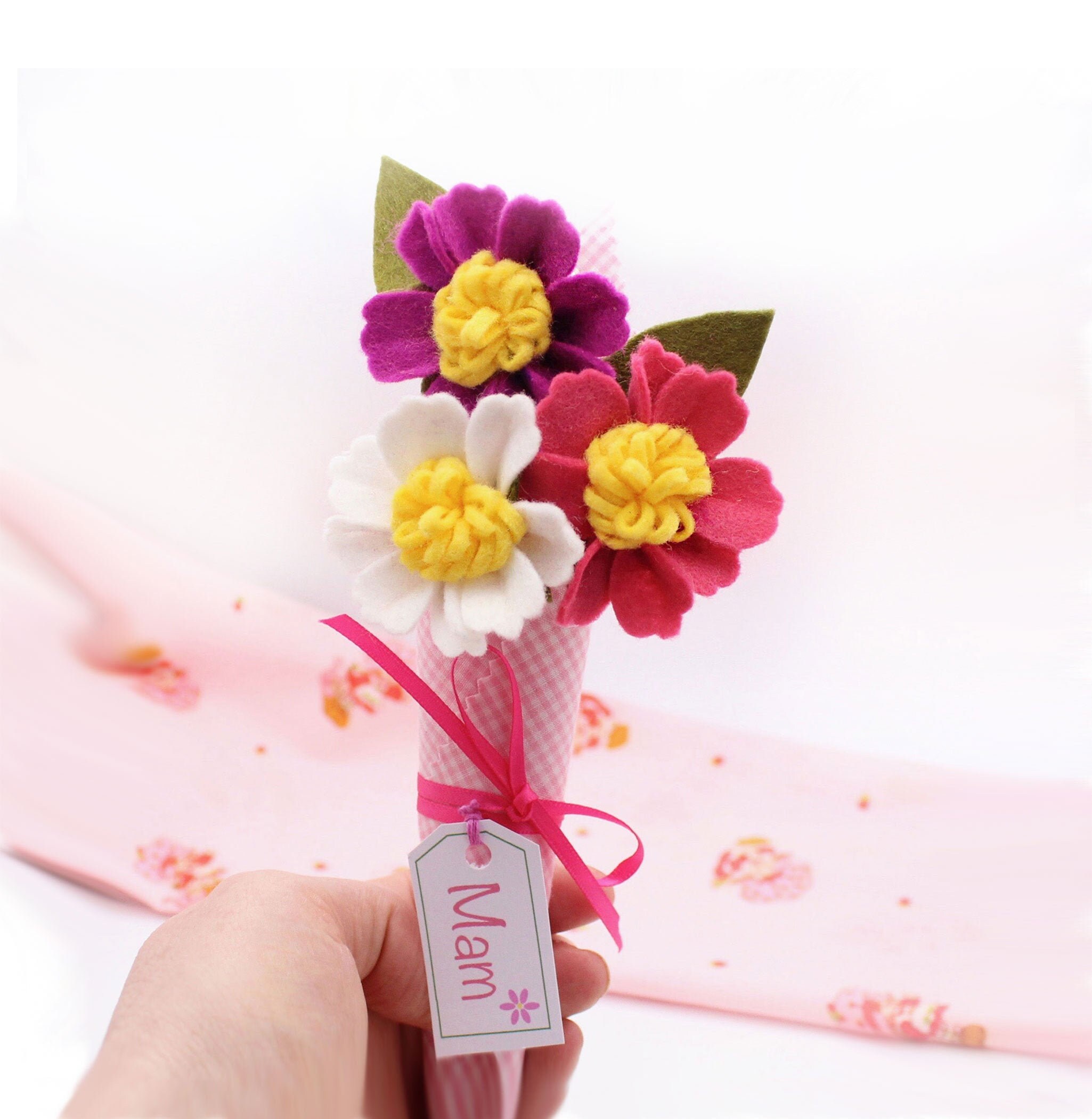 Pink Flowers Personalised Mothers Day Gift Felt Cosmos Mini - Etsy UK