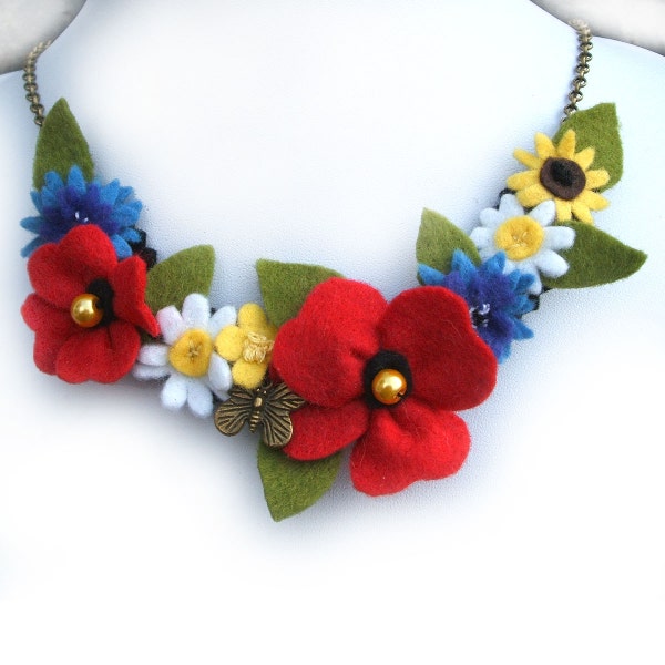 Collier fleurs sauvages, coquelicot rouge, bleuets, marguerites, collier plastron renoncule, bijoux fleurs en feutre, accessoire papillon fleurs sauvages