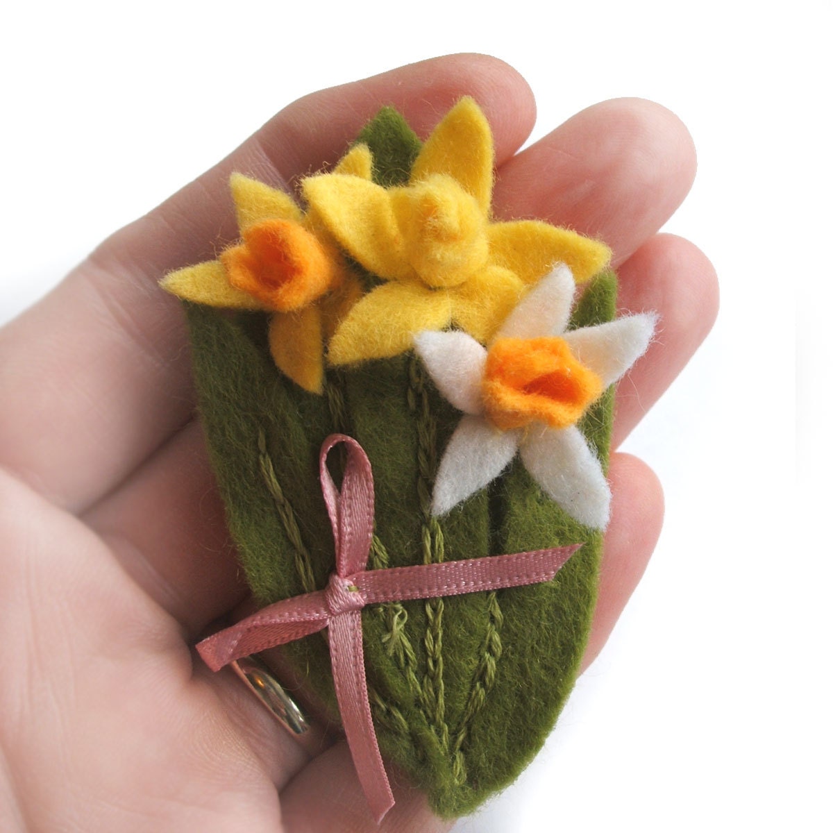 Daffodil Brooch, Welsh Gift, Yellow Flowers Felt Brooch For St Davids Day, Easter, March Birthday Or Mothers Day
