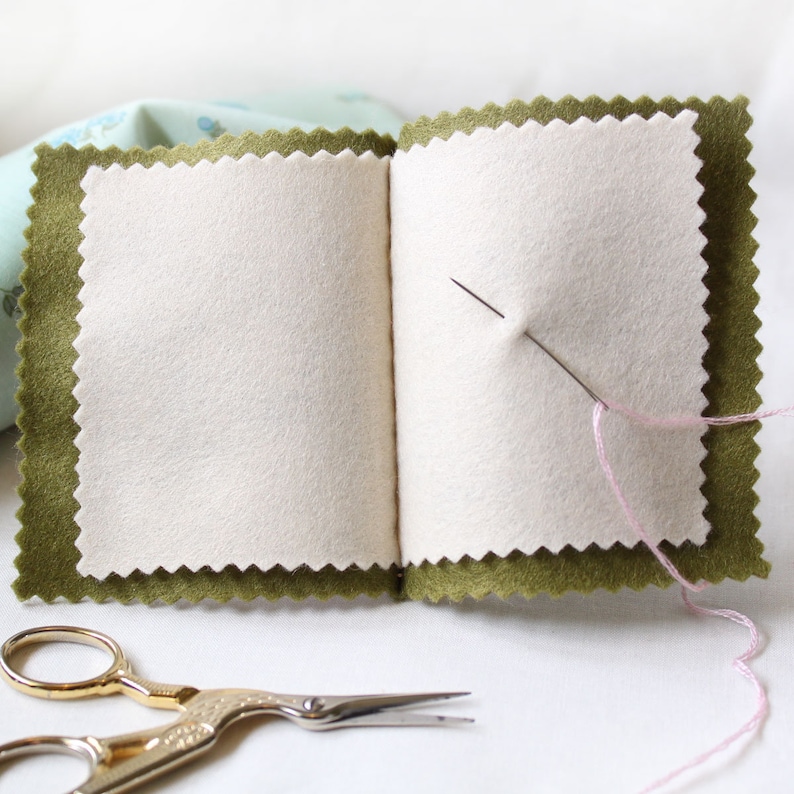 Hand Embroidered Needle Book: Green Felt Sewing Needle Case image 4