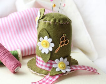 Pincushion Craft Gift,  Green Felt Hat Pin Cushion with Daisies, Handmade Sewing / Crafter Ornament