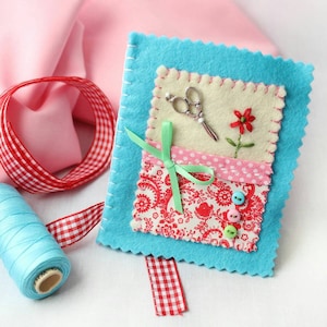 Sewing Needle Case, Blue Felt Needle Book with an Appliqued Floral Design, Dressmaker or Quilter Gift, Hand Sewing Accessory
