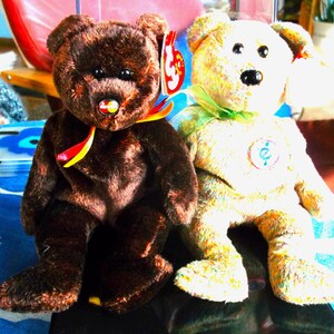 vintage Ty Beanie Babies M C Bonnet, Speckles Beanie Baby. Carte maîtresse. Surfer sur Internet. Bonnets en peluche à collectionner