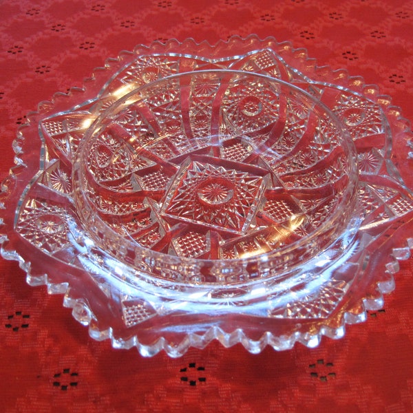 Vintage Starburst atomic star lead crystal cutglass butter dish; scalloped sawtooth rim edge. Clear cut glass dish. 7" diameter. Replacement