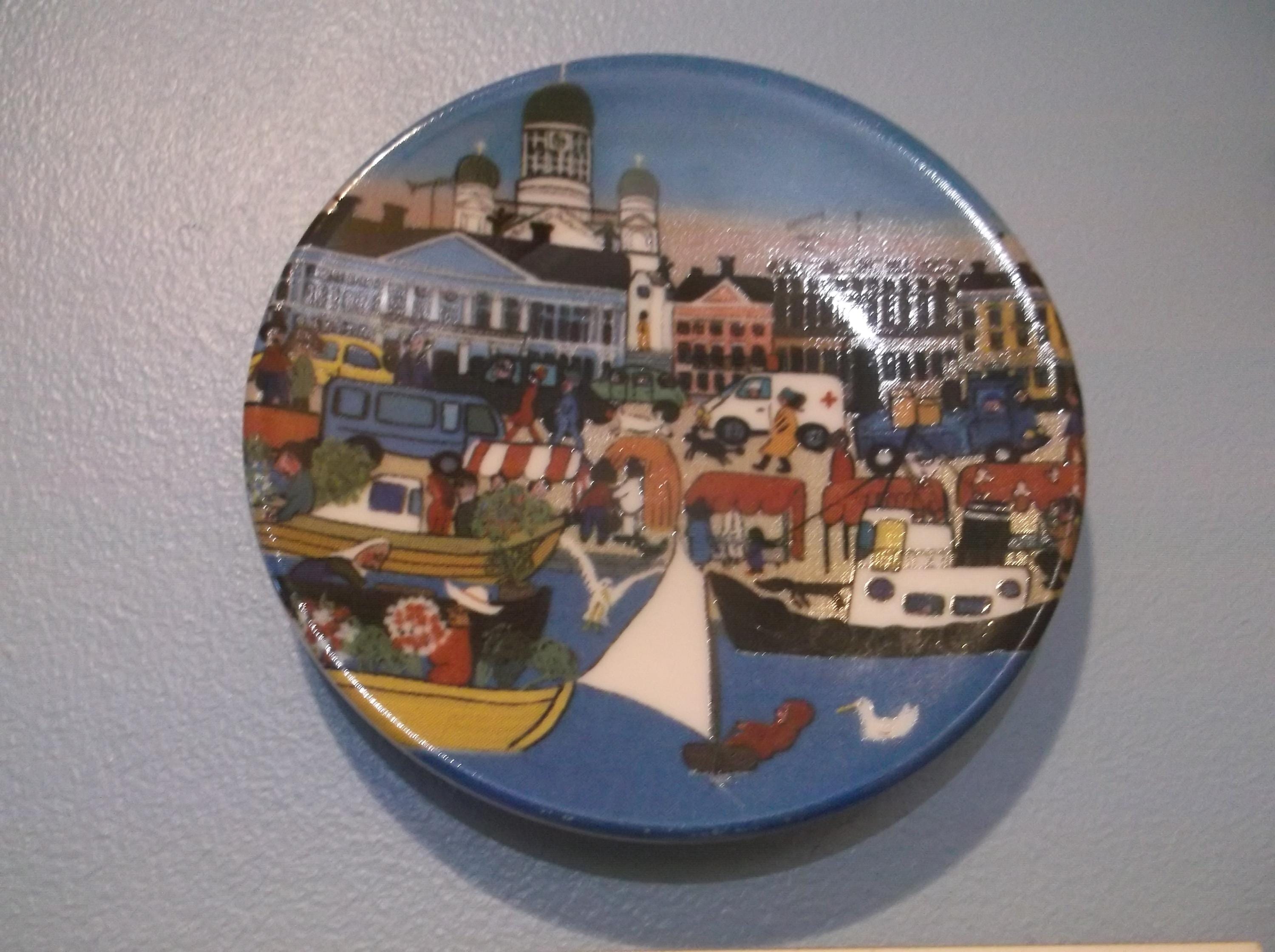 Vintage Arabia Finland Plate: Helsinki Waterfront Scene. Red Cross