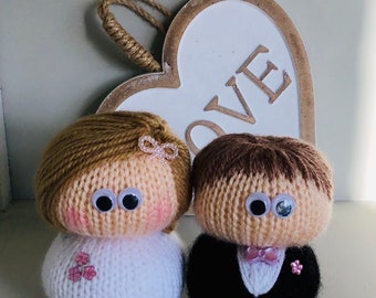 Knitted Bride & Groom Doll - Quirky Unique Gift- Wedding Gift - Novelty - Couple gift idea - Gift for him - Gift for her - valentines