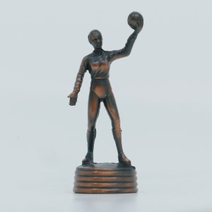 Vintage Zinc-Alloy Die Cast Miniature Volleyball Player Pencil Sharpener - No. 382