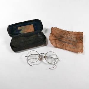 Antique Filigreed Silver Round Eyeglasses/Spectacles with Metal Case and Cleaning Cloth