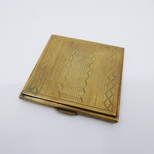 Vintage Art Deco Engraved Brass Powder Compact