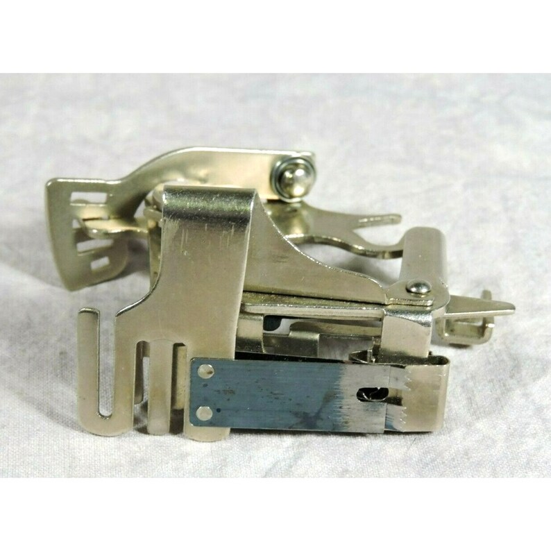 Singer Sewing Machine Ruffler Foot Attachment Vintage 160629 Etsy