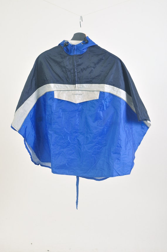overhead rain jacket