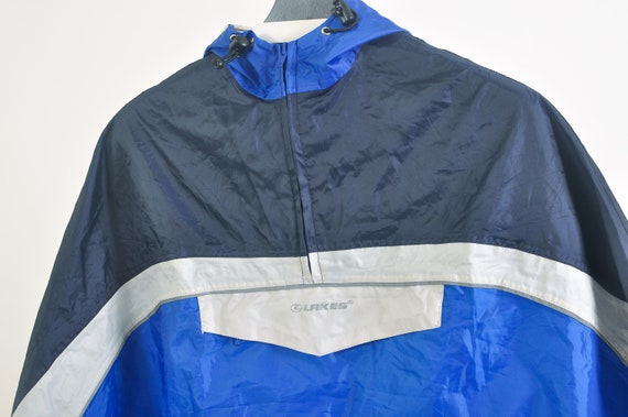 overhead rain jacket