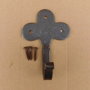 VAN2720 Rustic Iron Coat Hook. 4.5&quot; x 3&quot; x 1.75&quot; Projection
