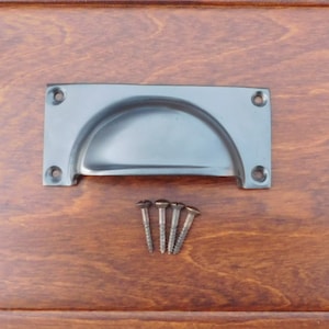 BB412OB. 3.5&quot; x 1.58&quot; Classic Cup Pull Oil Rub Bronze