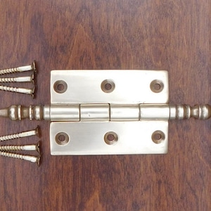 MP6004, 2,25" franskt ändgångjärn. Polerad mässing. 4,38" spets till spets.