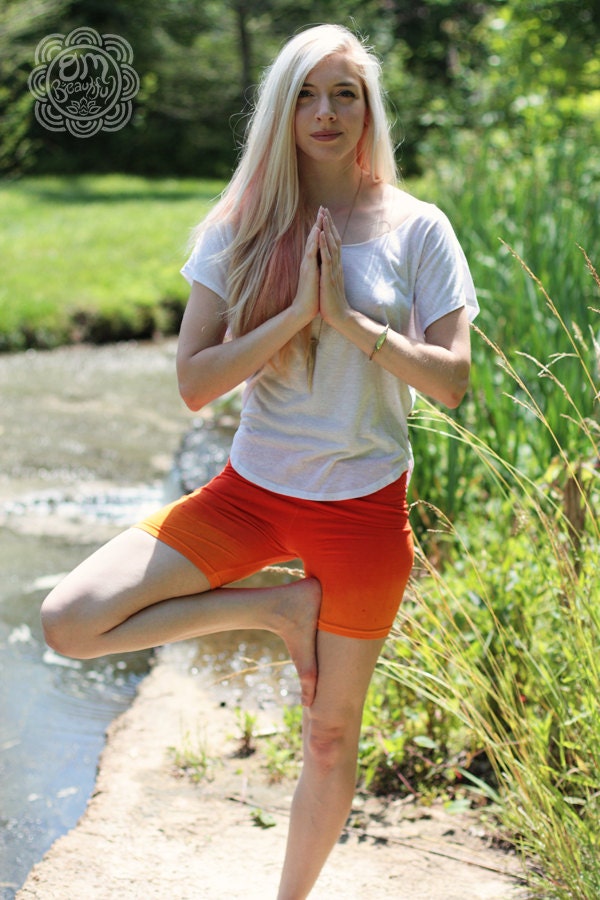 Pantalones cortos de yoga naranjas con degradado: pantalones cortos deportivos largos de mezcla de algodón