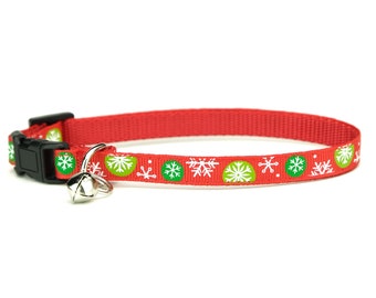 Christmas Cat Collar -  Multi Red Flakes - Breakaway Cat Collar- Kitten Christmas Collar - Holiday cat collar -  Winter cat collar -