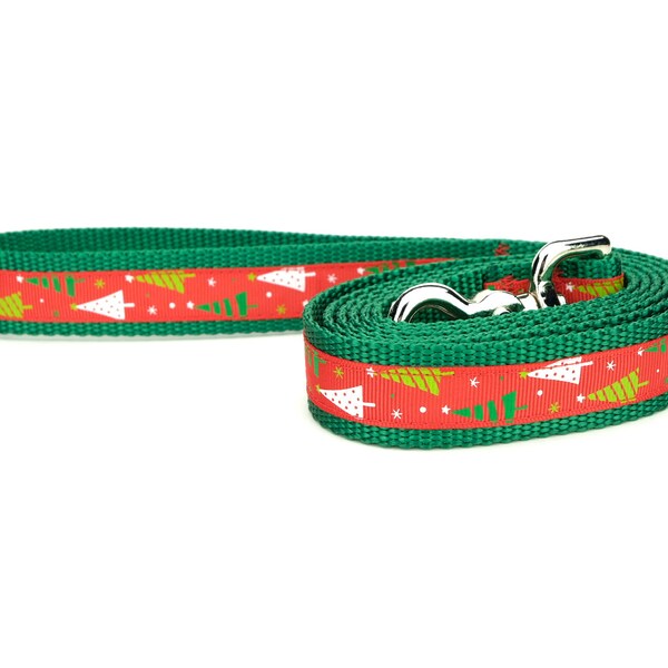 Christmas Dog Leash, Festive Christmas Tree leash, holiday Traffic Lead, Puppy Christmas gift, parade Training leash, Winter Dog Leash