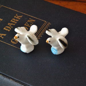 Uccelli gabbiani in miniatura d&#39;epoca