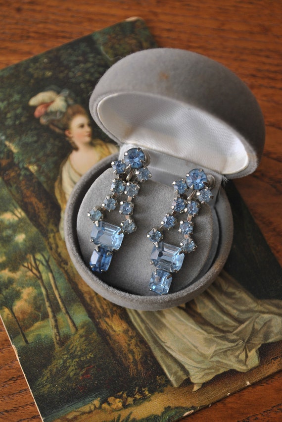 1950s Blue Rhinestone Dangle Earrings