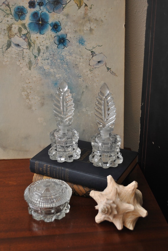 vintage dresser vanity set - Gem