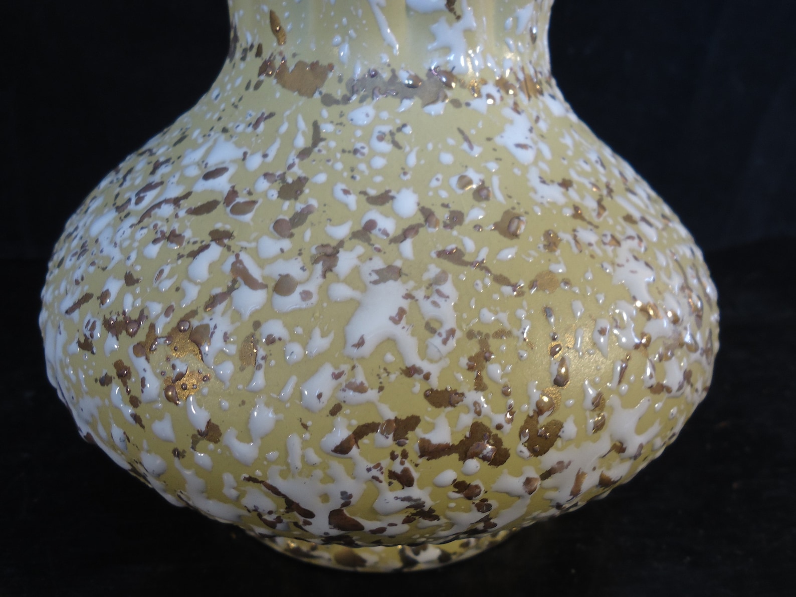 Vintage Savoy MCM Splatter Vase 24k gold and white on creamy Etsy.de