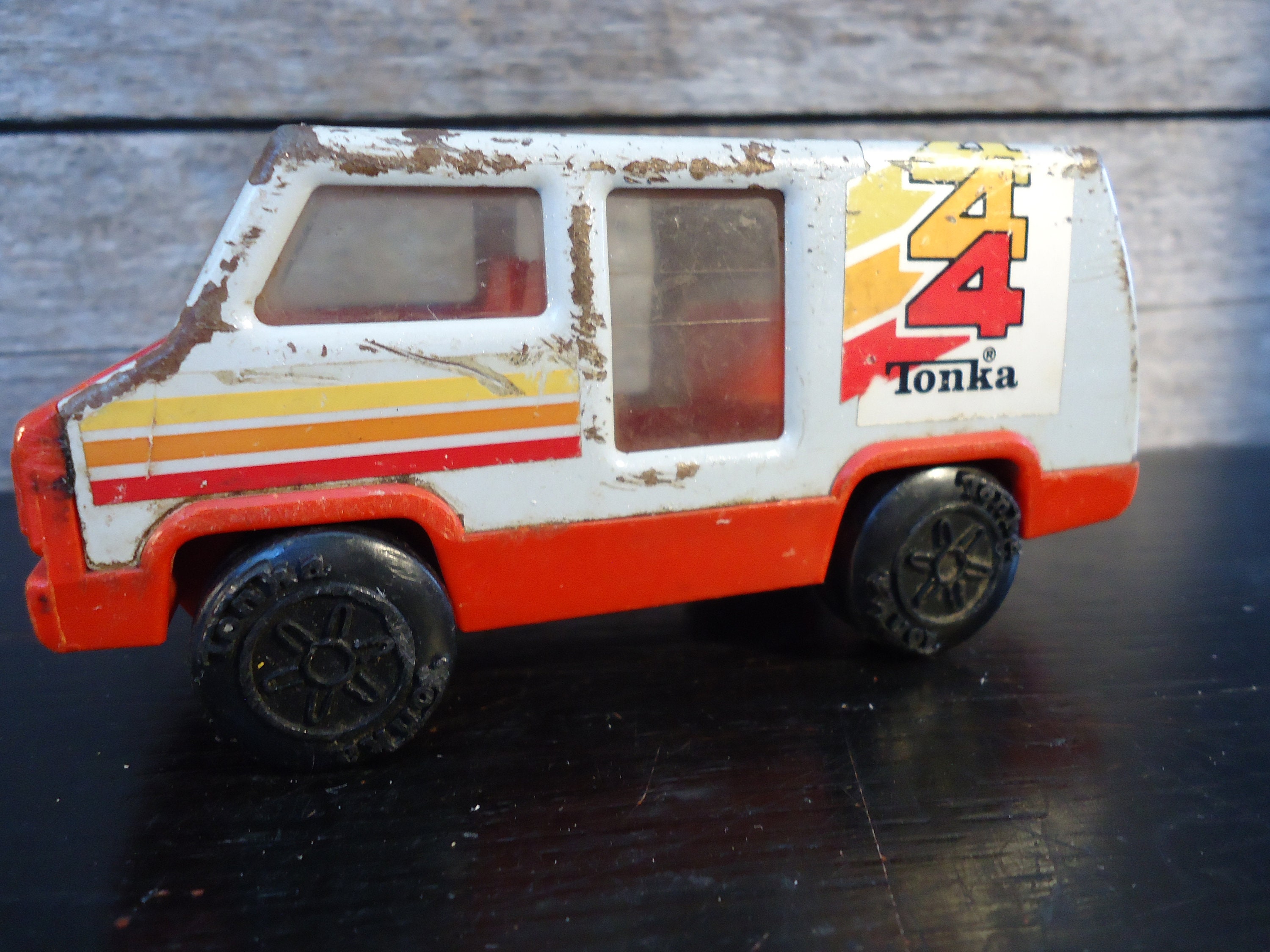 Morris je van