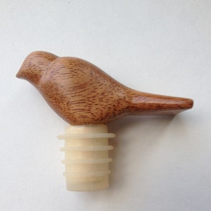 Bird Bottle Stopper, Carved Wood Bird, Gift For A Bird Lover, Bird Watcher Gift, Ornothologist Gift, Handmade Gift.