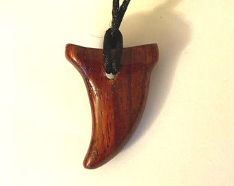 Carved Wooden Dragon Claw Necklace, Fantasy Pendant, Gothic Jewelry, Handmade Wood Tooth, Cosplay Accessory